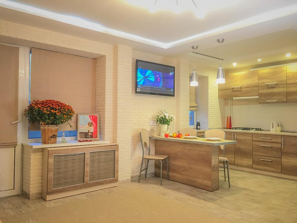 Studio Luxe On Victory Street In The City Center Vinnytsia Exterior photo